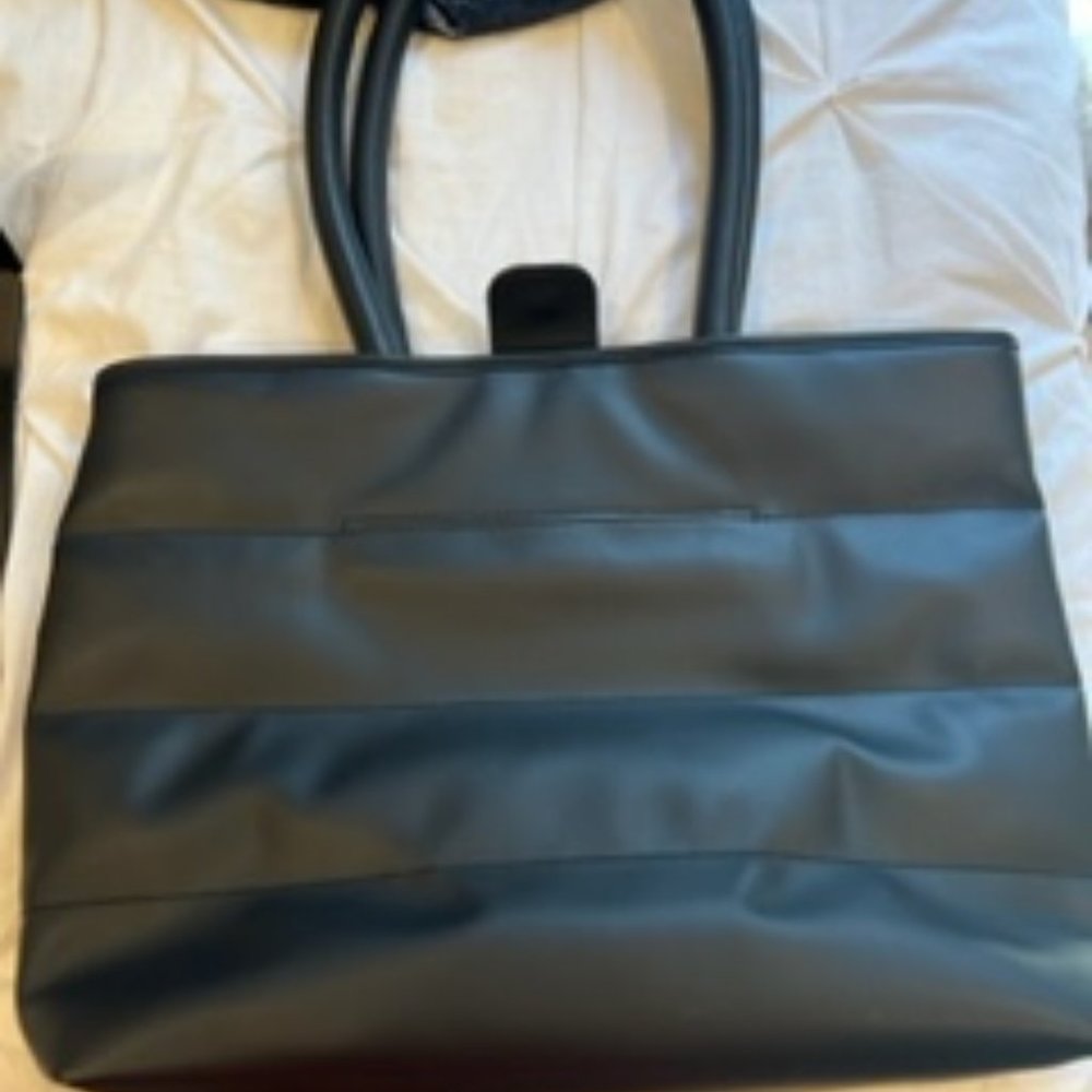 Black tote bag